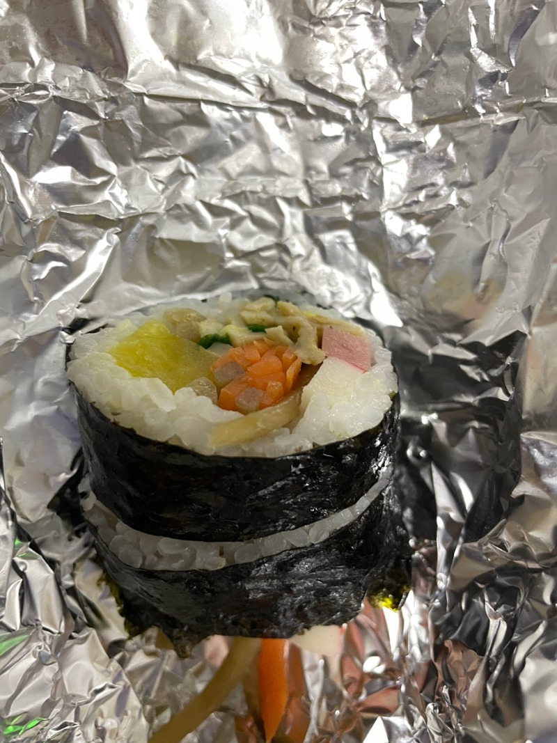 저녁으로 김밥 먹었어요