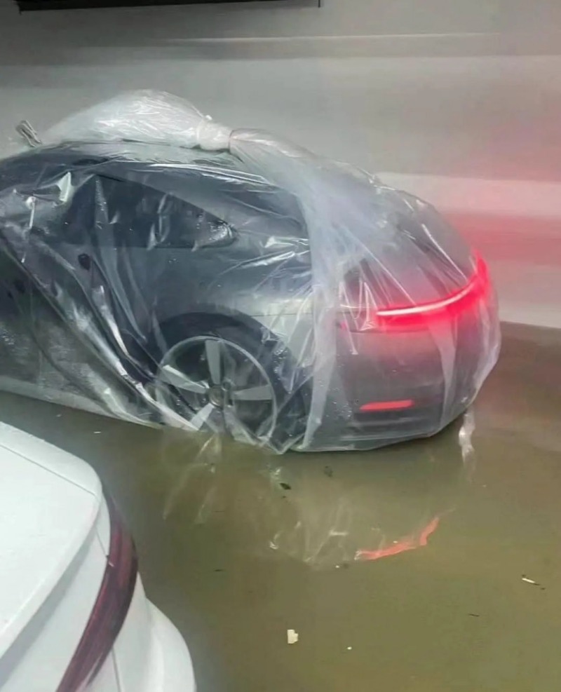 폭우에 차량 침수를 방지하는 방법