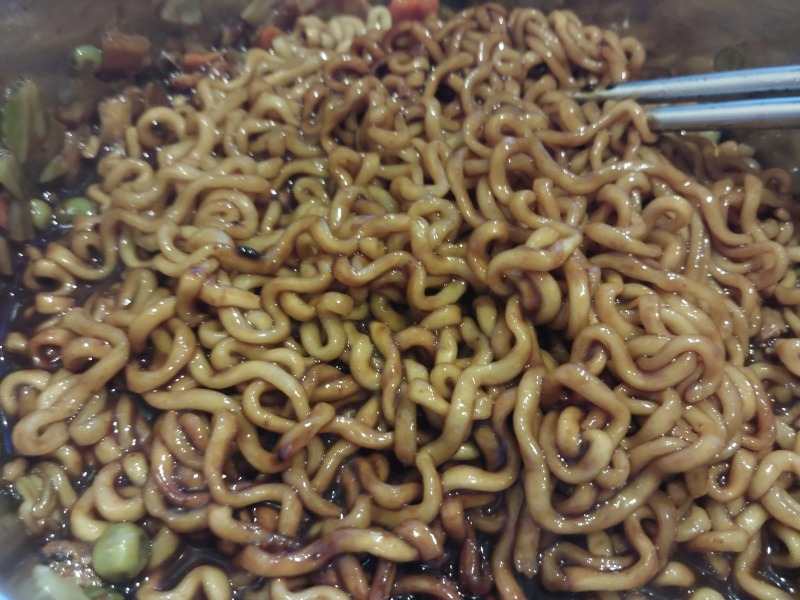 사천 짜파게티 두봉갑니다 ㄷㄷ