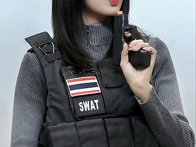 b.jpg