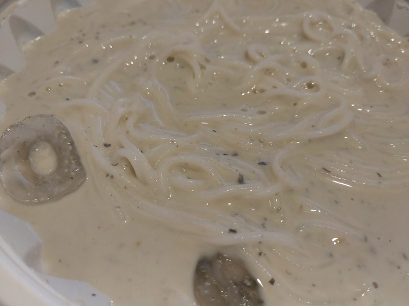 서리태 콩국수 + 김치만두