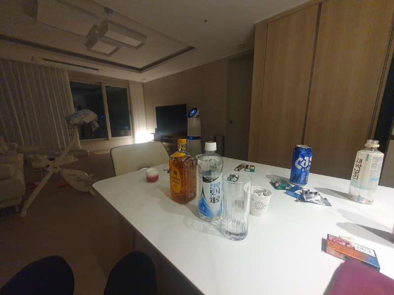 혼술하며 담카 아주좋네요 ㅋㅋ