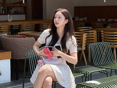 d4b168bb-59ab-4904-a49b-4109278b034f.jpg