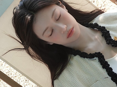 1eda7811-2732-4dd0-a2fe-8962e35f52ff_goyounjung__2026-05-.jpg