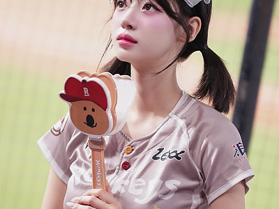 d539a670-8bdc-4d89-872d-0839937522c6_RakutenmonkeysRakute.jpg