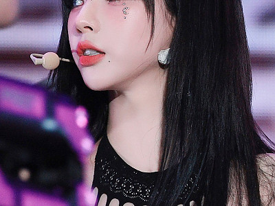 63f291ba-50f1-47cb-9df4-d36c2384c7a8_F8OF0yna0AA9Rkk.jpg