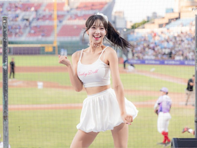 227b87c5-58a6-44cf-9335-afc3b9e12319_rakutengirls__2026-0.jpg