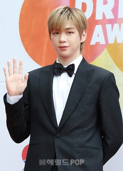 강다니엘