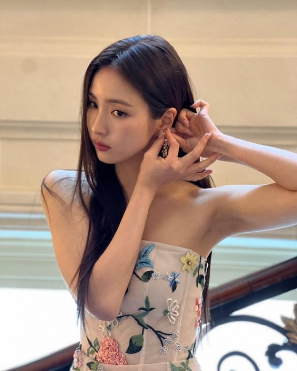 신세경