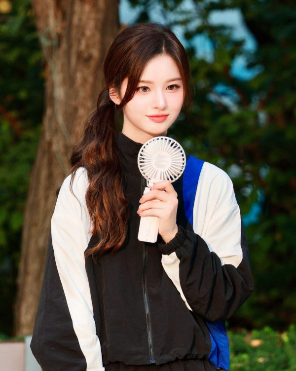설윤