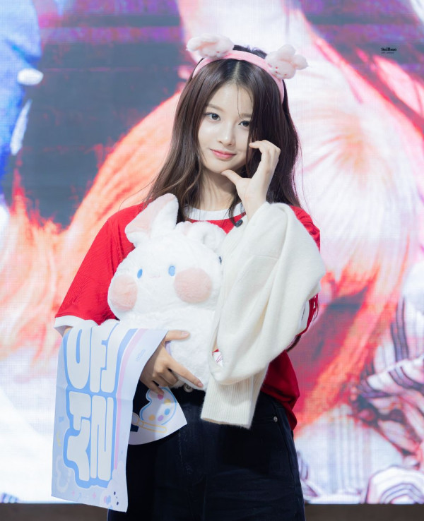 설윤