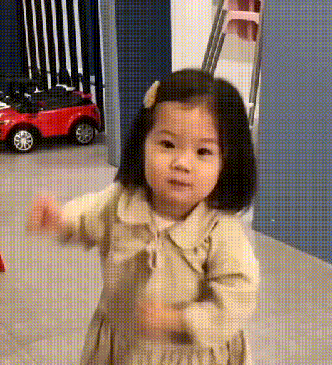 헬요일 핫띵입니닷☆