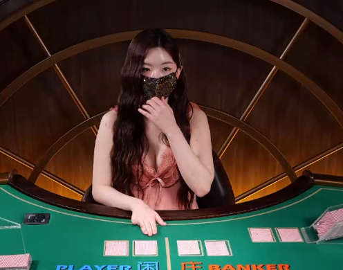 이 표정 반칙아님? 이 표정 반칙아님?
