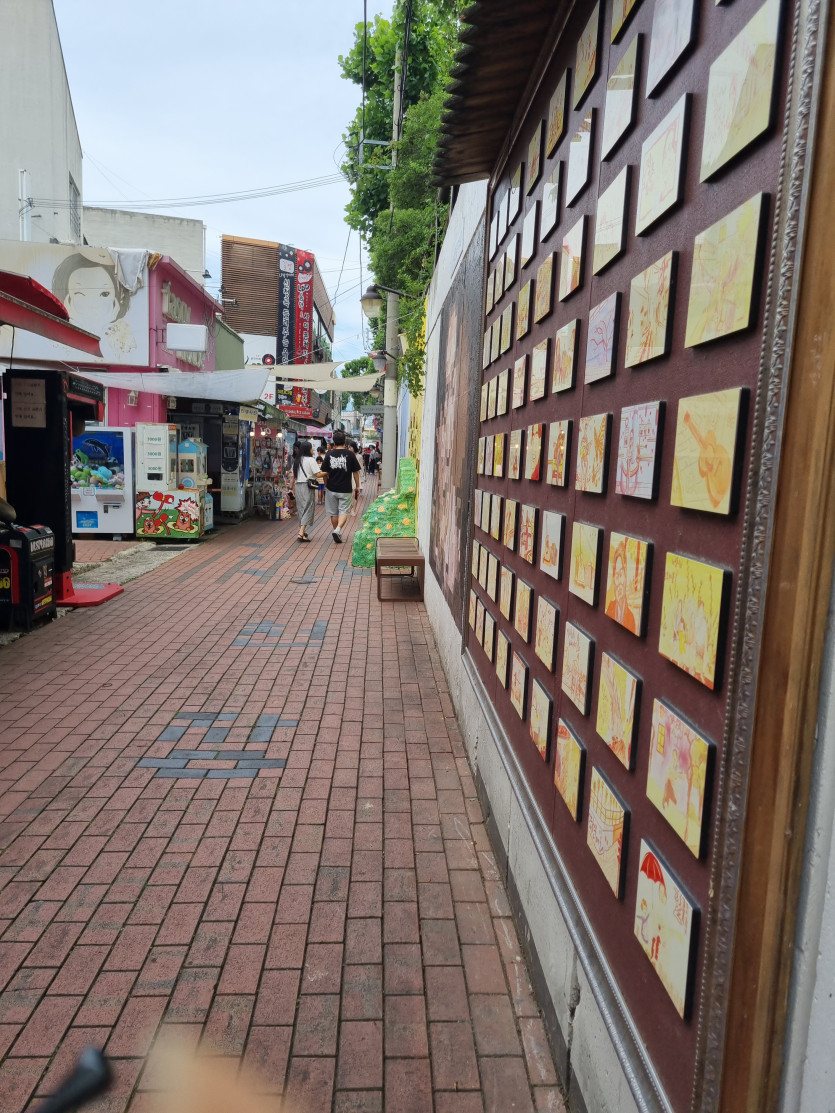 김광석 거리 현재 상황 ㅋ