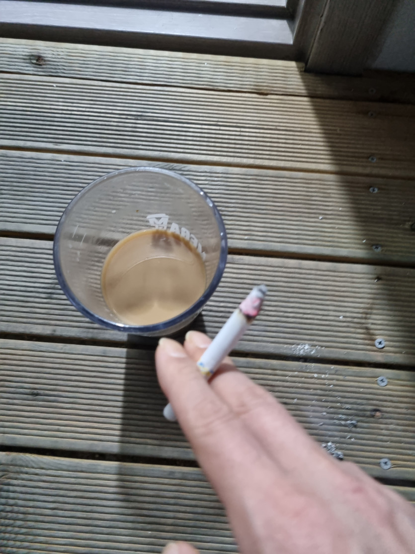 새벽에도 커담 진격 ㅋ