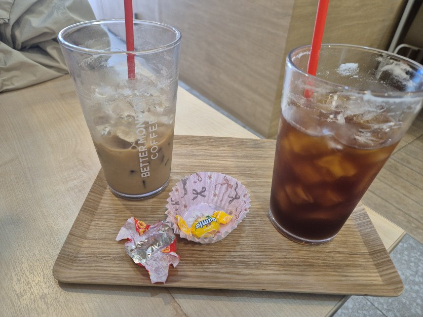 커피 한잔 합시다~!.