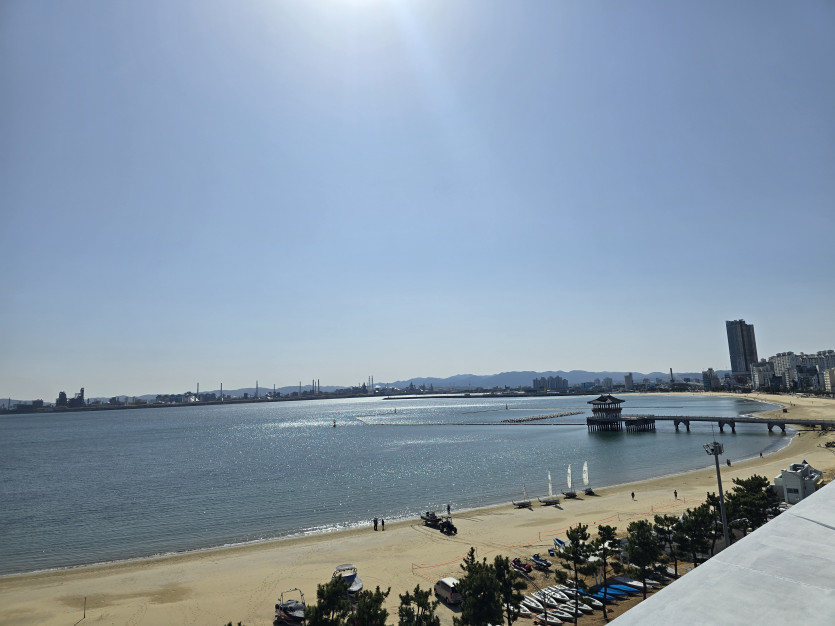 날씨 넘 좋네여